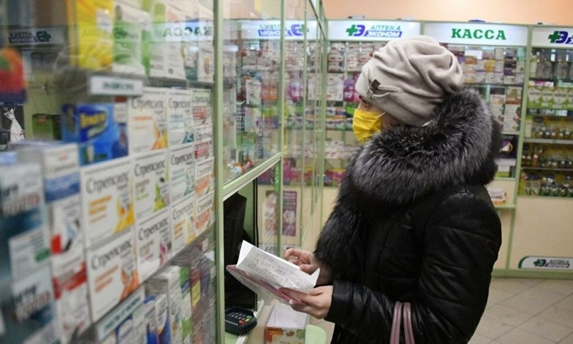 В некоторых аптеках Николаева появились маски и антисептики по завышенной цене