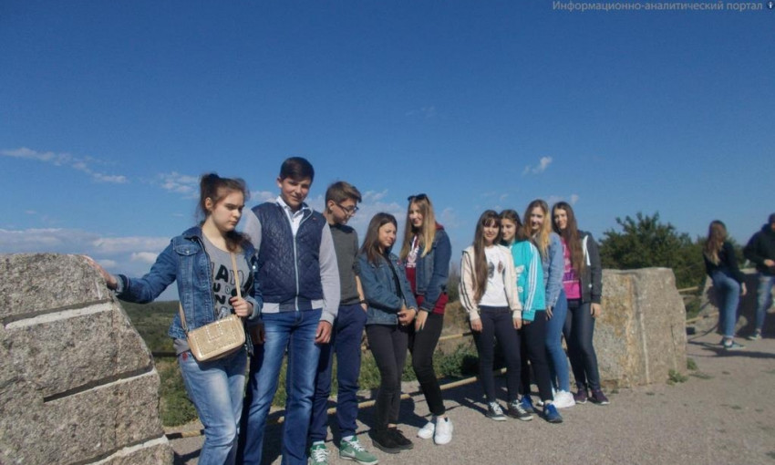 Для Николаевских школьников провели экскурсию на Радоновом озере