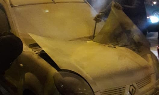 На проспекте Героев Украины загорелся автомобиль, помогли потушить водители других машин и спасатели