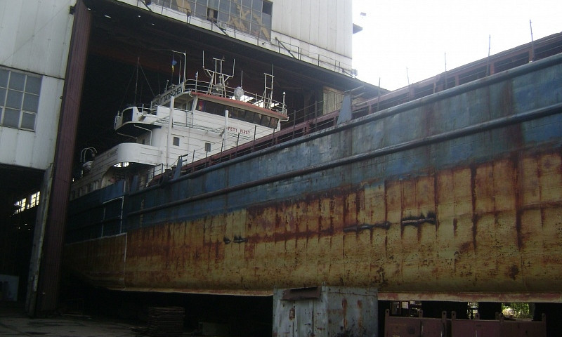 На ЧСЗ начали доковый ремонт сухогруза «Vasiliy Tatischev»