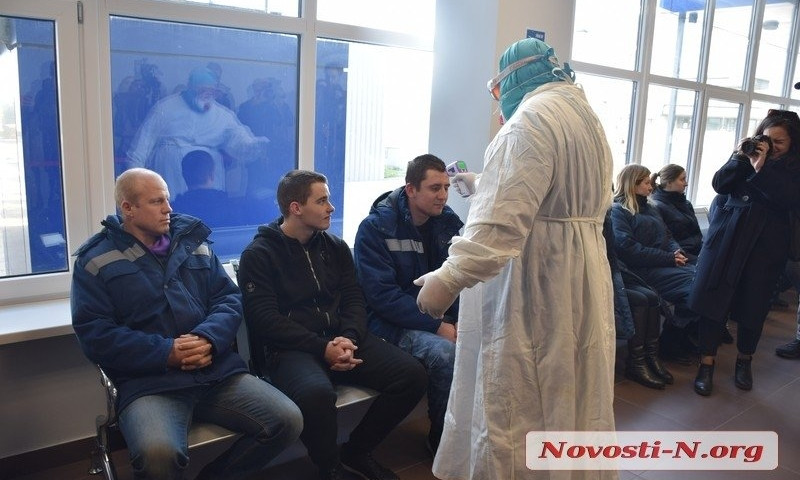 В Николаевском аэропорту показали, как будут выявлять пассажиров с коронавирусом