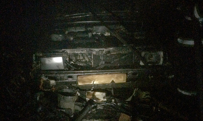 В переулке Героев Украины сгорел гараж