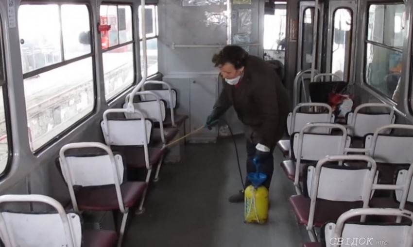 В «Николаевэлектротранс» показали, как дезинфицируют трамваи и троллейбусы. ВИДЕО