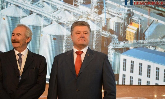 Губернатором Николаевщины станет достойный человек – Порошенко 