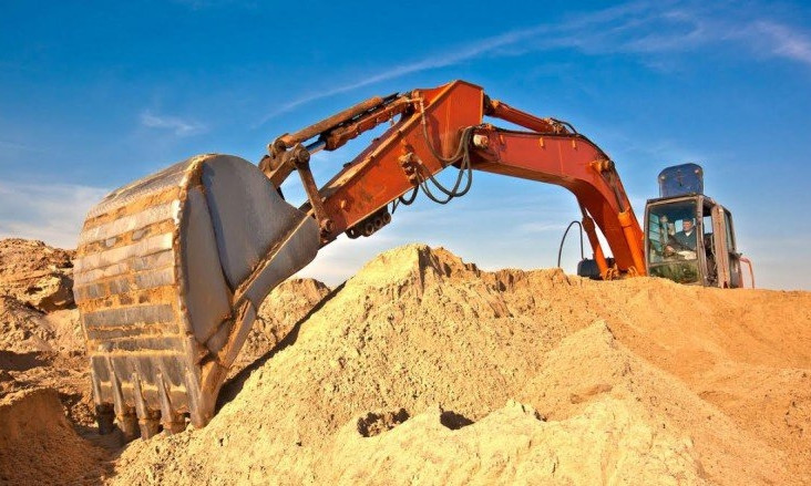 Николаевский бизнесмен украл у государства 310 тысяч тонн песка
