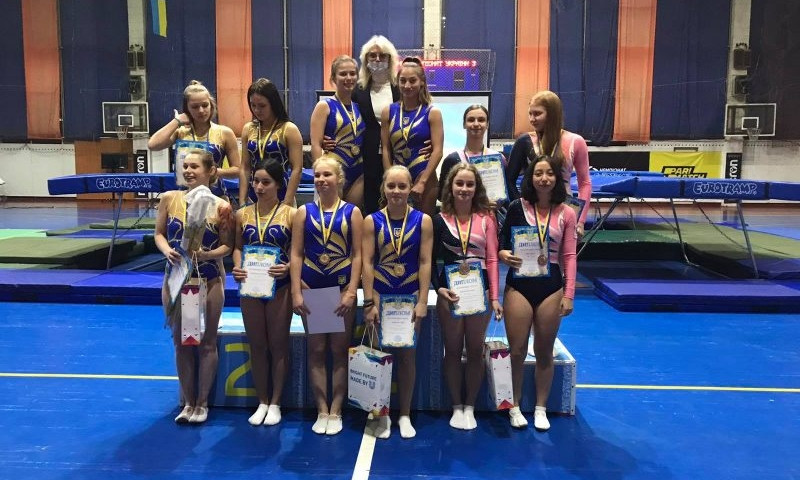 Николаевские спортсменки привезли бронзу с Чемпионата Украины по прыжкам на батуте