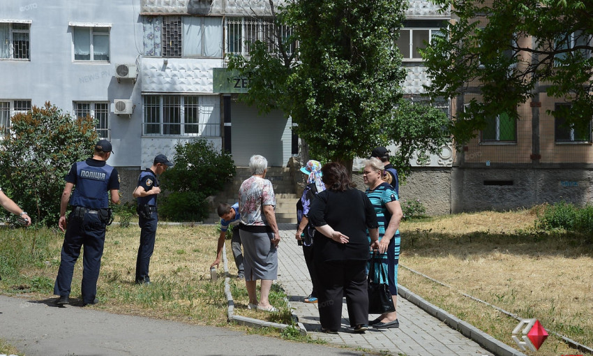 В Николаеве жители одного из домов сорвали стройку МАФа