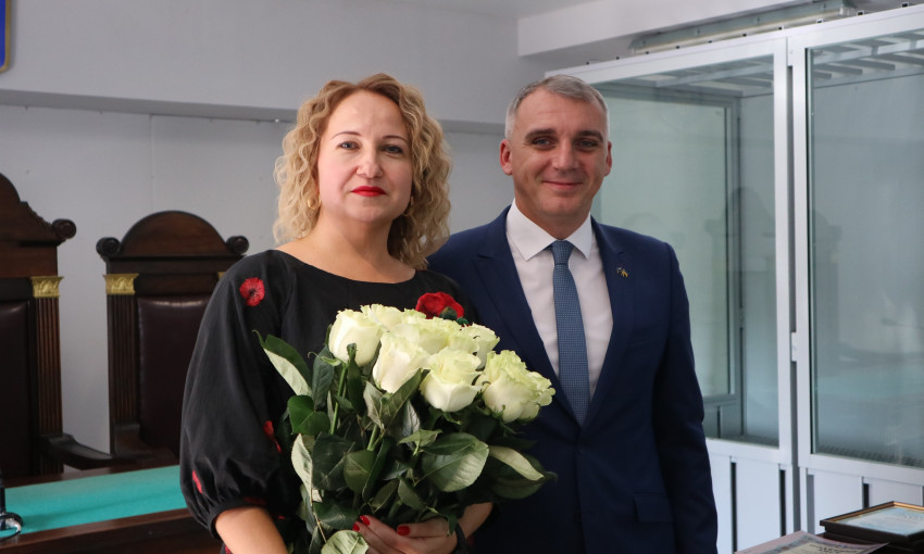 В Центральном суде города Николаева работники суда принимали поздравления