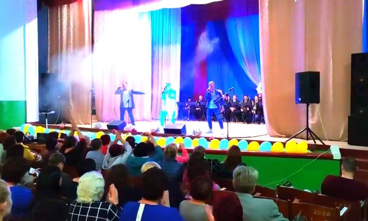 Творческий коллектив ГУНП в Николаевской области «Южный патруль» поздравил педагогов с профессиональным праздником