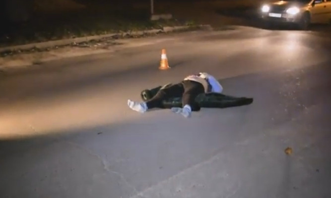 На Кузнечной автомобиль насмерть сбил женщину (видео и фото 18+)