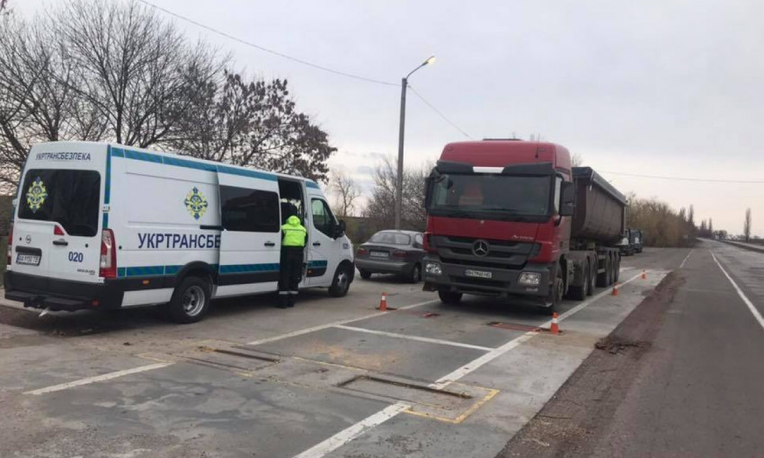 Алексей Савченко: «Необходимо объединить все усилия для защиты от разрушения николаевских дорог грузовиками»