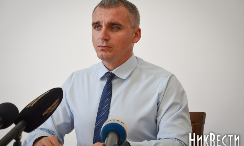 Садовой сообщил Сенкевичу, что приостановит отправку львовского мусора до сессии Николаевского городского совета