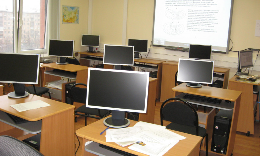 В одной из школ Николаевщины украли компьютеры