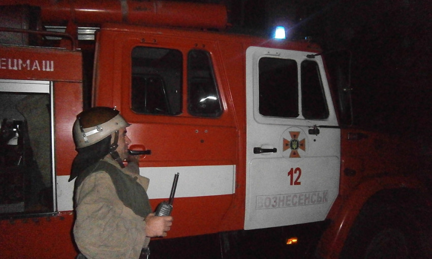 Николаевские спасатели провели в детской школе-интернате ночные учения