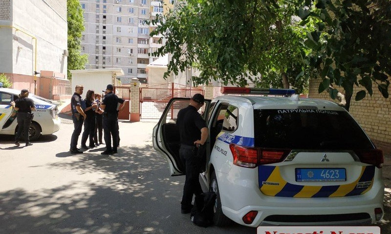 В центре Николаева патрульные по горячим следам задержали уличного грабителя