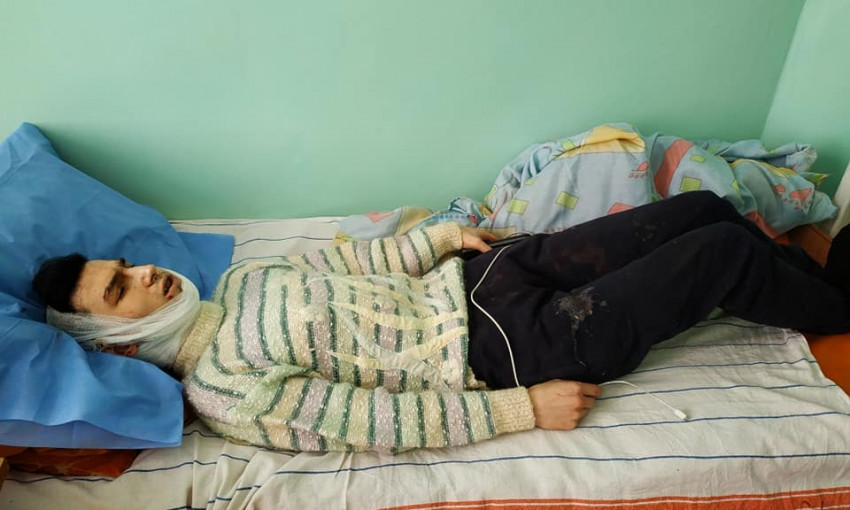 В Николаеве 19-летний воспитанник интерната тяжело ранил ножом парня, у которого жил в квартире