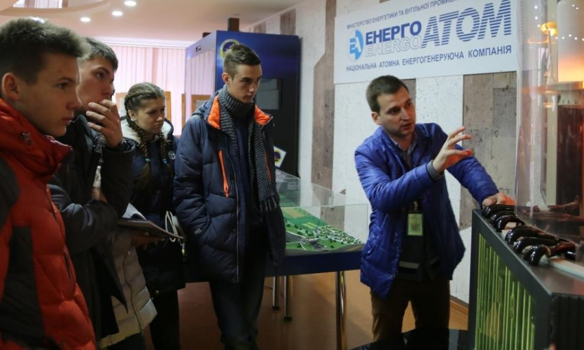 Школьники из Николаева побывали на объектах Южно-Украинского энергокомплекса