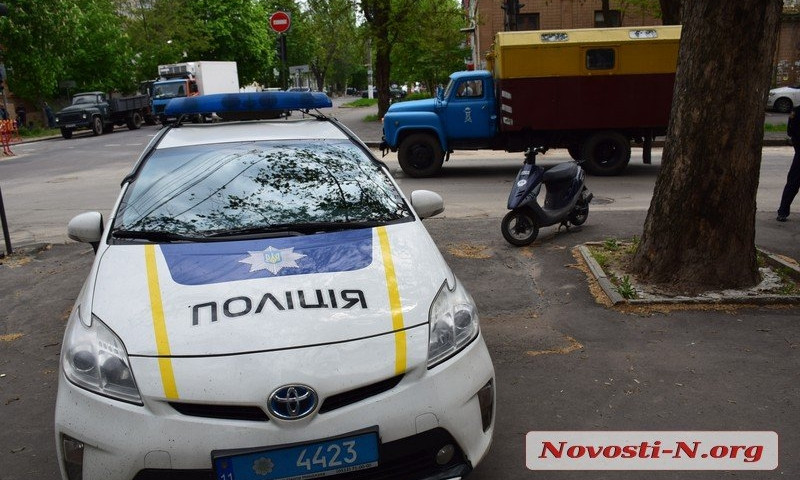 На Никольской произошла авария с участием мопеда и аварийной машины «Николаевводоканала»