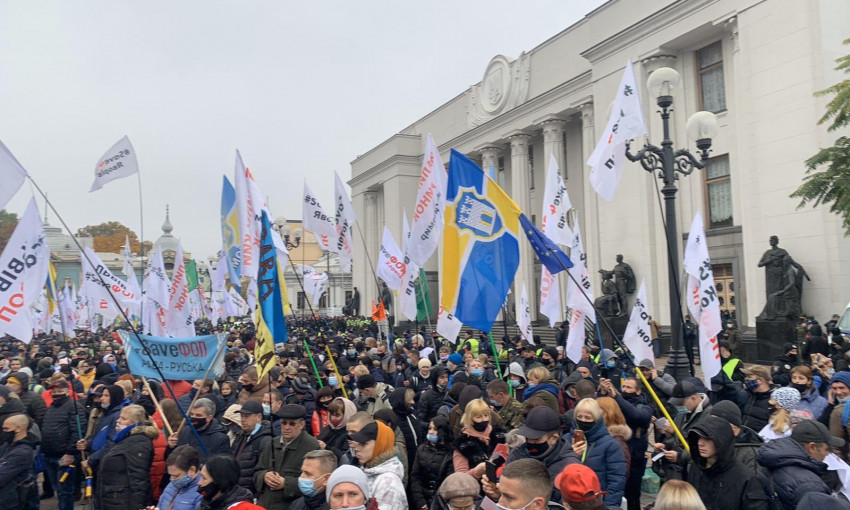Николаевские предприниматели приехали отстаивать свои права на Майдане