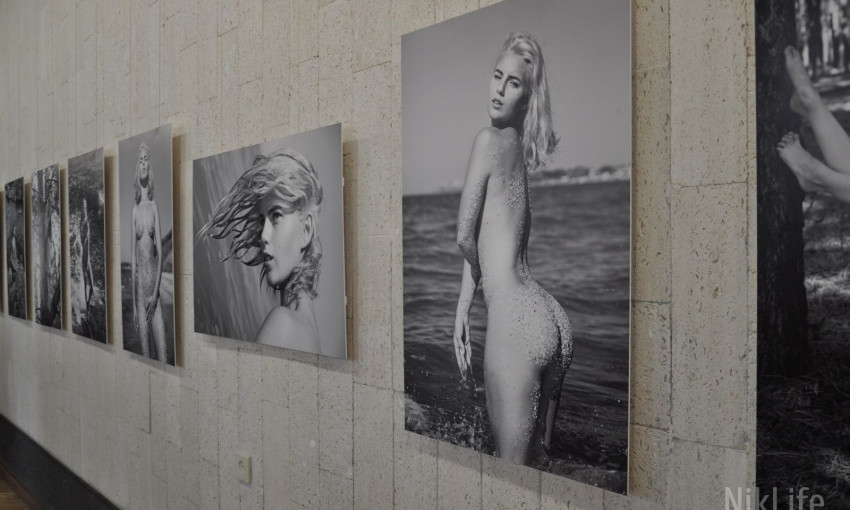В Николаеве открылась выставка эротических фотографий