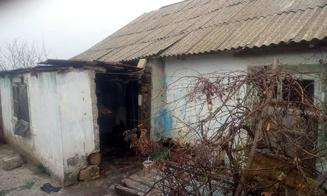 Николаевские спасатели нашли тело женщины при пожаре
