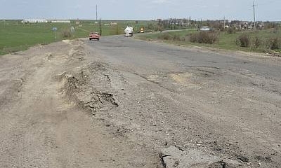 Испорченное настроение и 700 грн на ремонт: впечатления водителя от трассы Николаев-Одесса