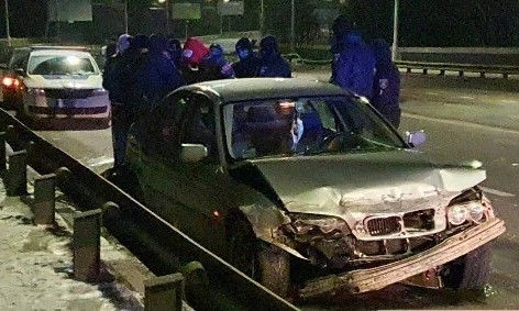 Ночью в Николаеве сотрудники полиции гонялись за пьяным водителем на «БМВ»