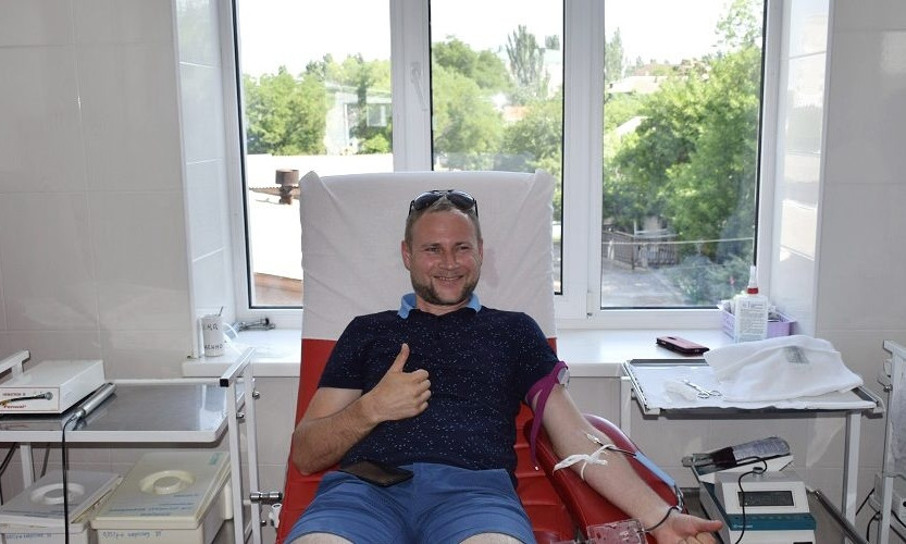 Акция День донора: сотрудники из «НИКА-ТЕРЫ» сдали 26 литров крови