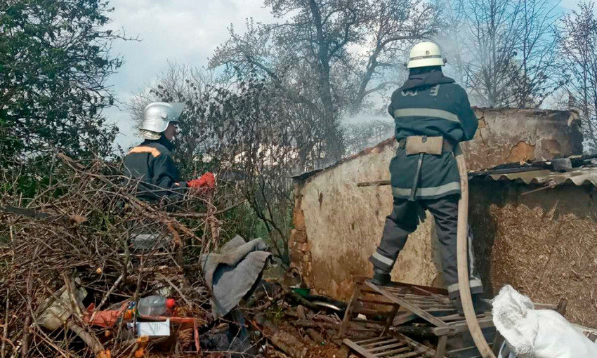 Рабочие сутки – на Николаевщине пожарные спасли 5 домов и квартиру