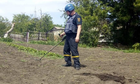 Житель Николаевщины обнаружил у себя в огороде артиллерийский снаряд
