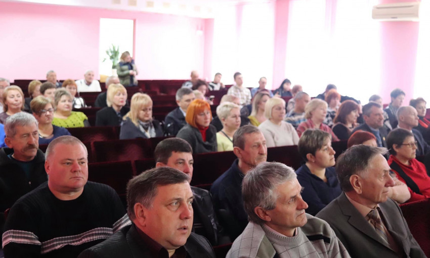 Заместитель губернатора Николаевской области Валентин Гайдаржи поздравил работников ЖКХ с профессиональным праздником
