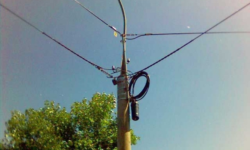 На Николаевщине мужчина украл 50 метров кабеля из столпов
