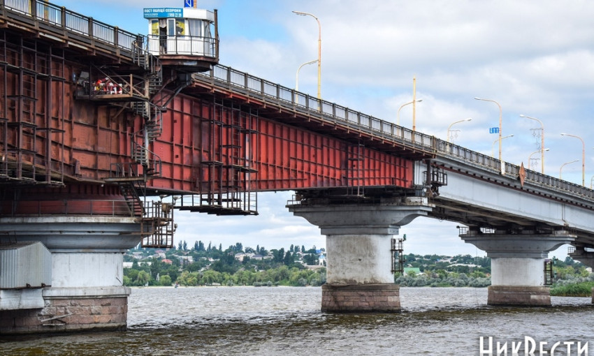 Департамент ЖКХ провалил тендер по разработке проекта ремонта Варваровского моста за 5 миллионов