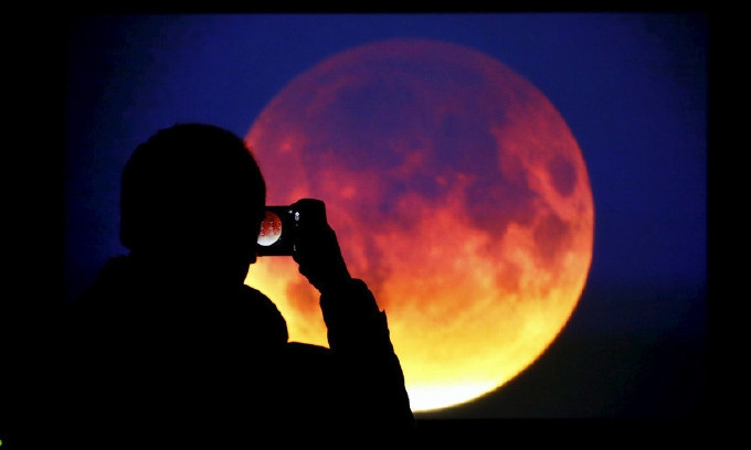 Николаевцы смогут увидеть частичное лунное затмение