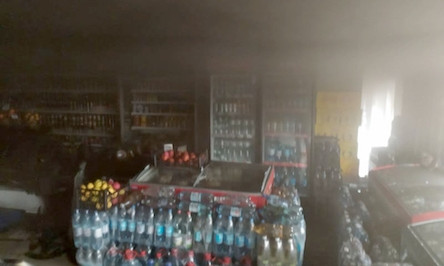 В Южноукраинске тушили магазин 