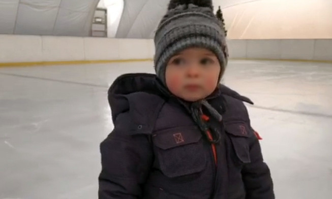 На Николаевщине полуторагодовалый мальчик за катание на коньках попал в Книгу рекордов Украины 