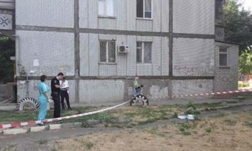 В Николаеве погиб ребенок выпав из 4-го этажа