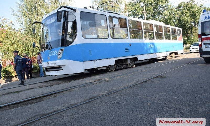 В центре Николаева трамвай насмерть задавил женщину