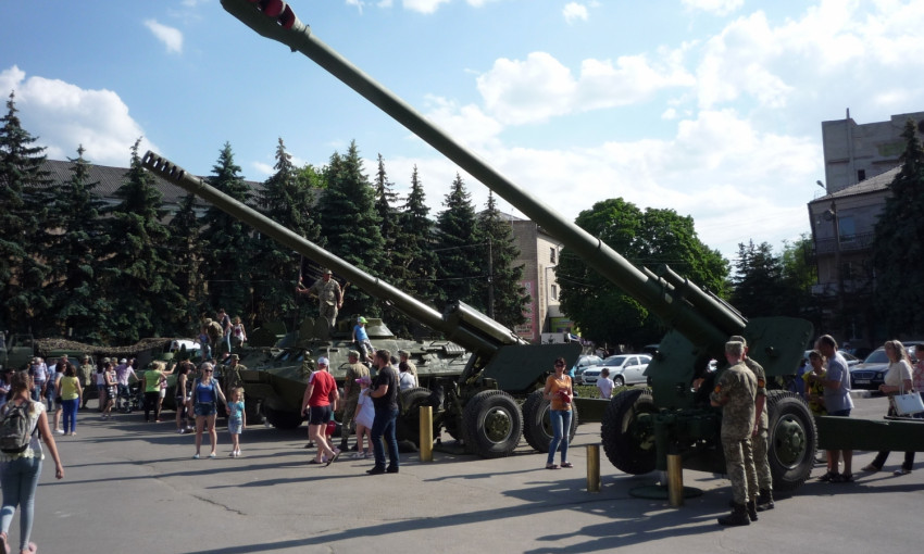 В Первомайске торжественно встретили 40 Отдельную артиллерийскую бригаду ВСУ