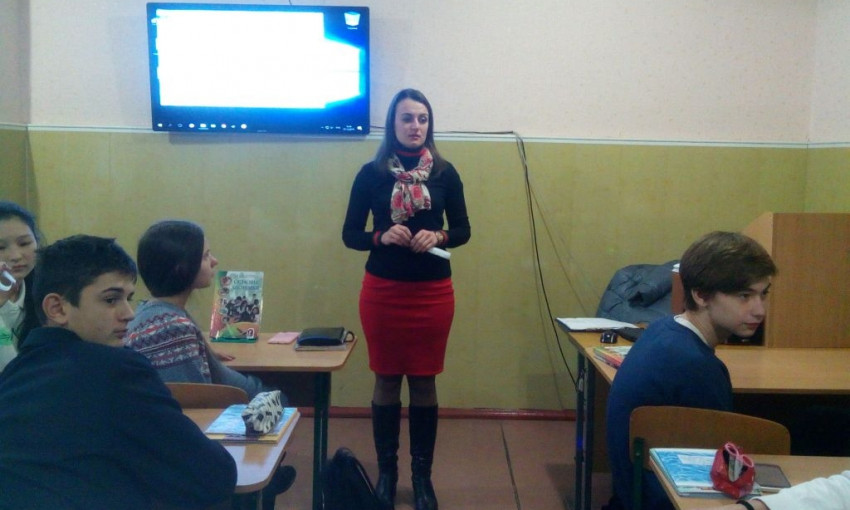 В Заводском районе продолжается профилактическая работа с учащимися в рамках Всеукраинской акции «16 дней против насилия»