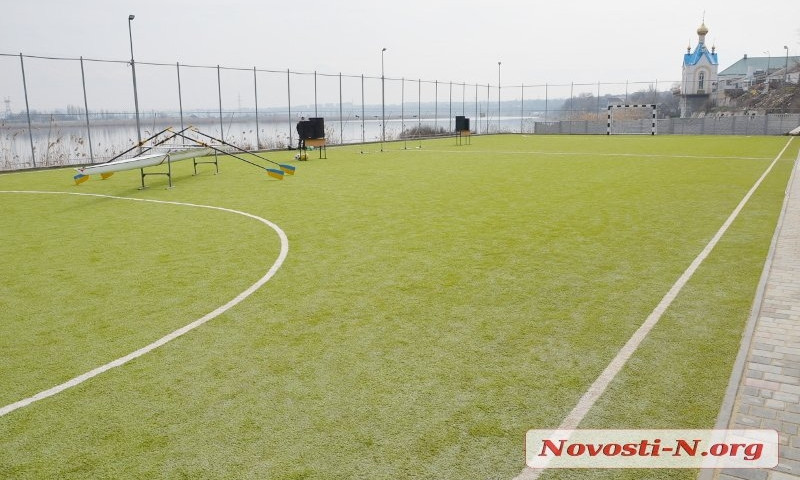 В Николаеве открыли новый стадион для мини-футбола