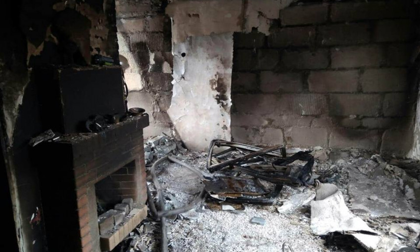 В Николаевской области в садово-виноградном обществе сгорела двухэтажная дача