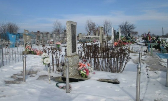 В селе на Николаевщине воруют ограждения с могил