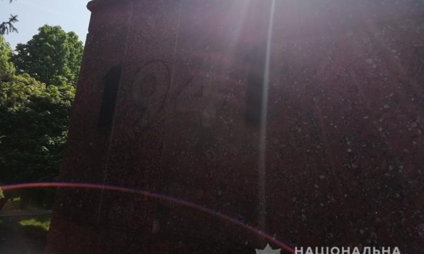 В Кривоозерском районе задержали подозреваемого в краже бронзовых цифр с Памятника Неизвестному Солдату