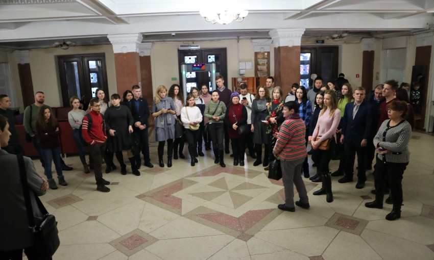 Для студентов провели экскурсию в Николаевской мэрии и предложили пройти им стажировку в структурных подразделениях горсовета