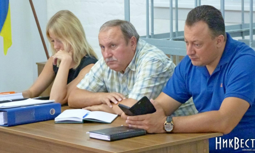 Адвокат Романчука считает обвинения во взятке «наигранным спектаклем»