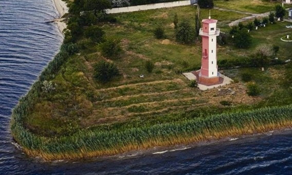 Для жителей Николаева и туристов отныне открыт вход на территорию Николаевского Сиверсова переднего маяка