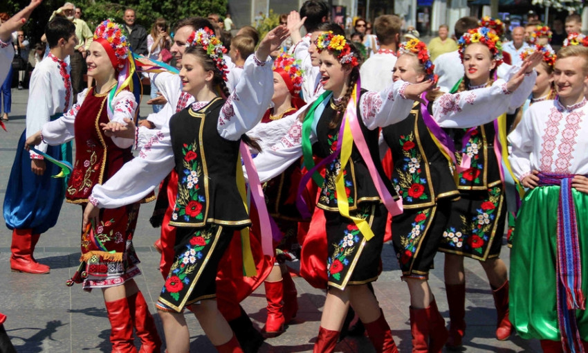 Николаевцы начнут встречать весну народными танцами в центре города