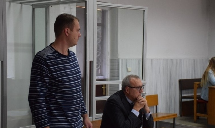 В Николаеве суд отпустил на свободу адвоката, подозреваемого в присвоении квартир стариков