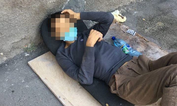 Неизвестный бездомный оказался гражданином, находящимся в розыске